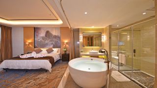 baoming-city-hotel-shenzhen-honghuashan-subway-station