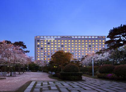 Hotel Hyundai by Lahan Ulsan
