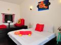 jiufen-sunny-room