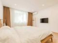 hangzhou-shiyu-guesthouse-the-west-lake-leifeng-tower-store