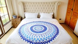 three-bears-thailand-pattaya-venetian-apartment