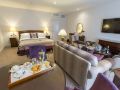 swan-s-nest-hotel