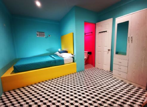 Way Shack Hostel