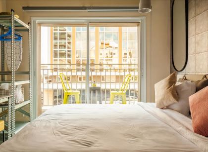 Dream Beach TLV Boutique Hotel