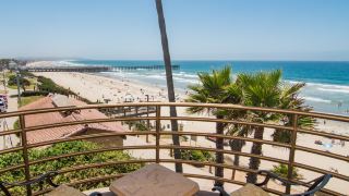 pacific-terrace-hotel