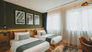 macalister-hotel-by-phc