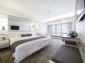 regal-oriental-hotel