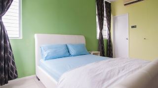 homestay-99the-treez-condominium
