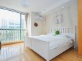 happy-little-pig-apartment