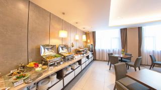 home-inn-plus-tianjin-railway-station-italian-style-street