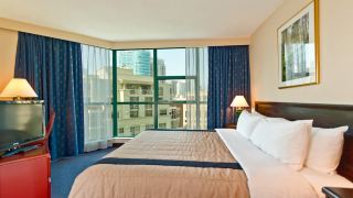 rosedale-on-robson-suite-hotel