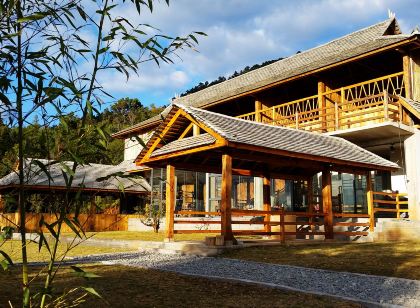 瀾滄布朗玉呢客棧