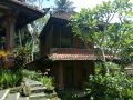 white-hostel-ubud