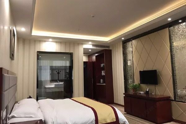 彭泽皇庭大酒店