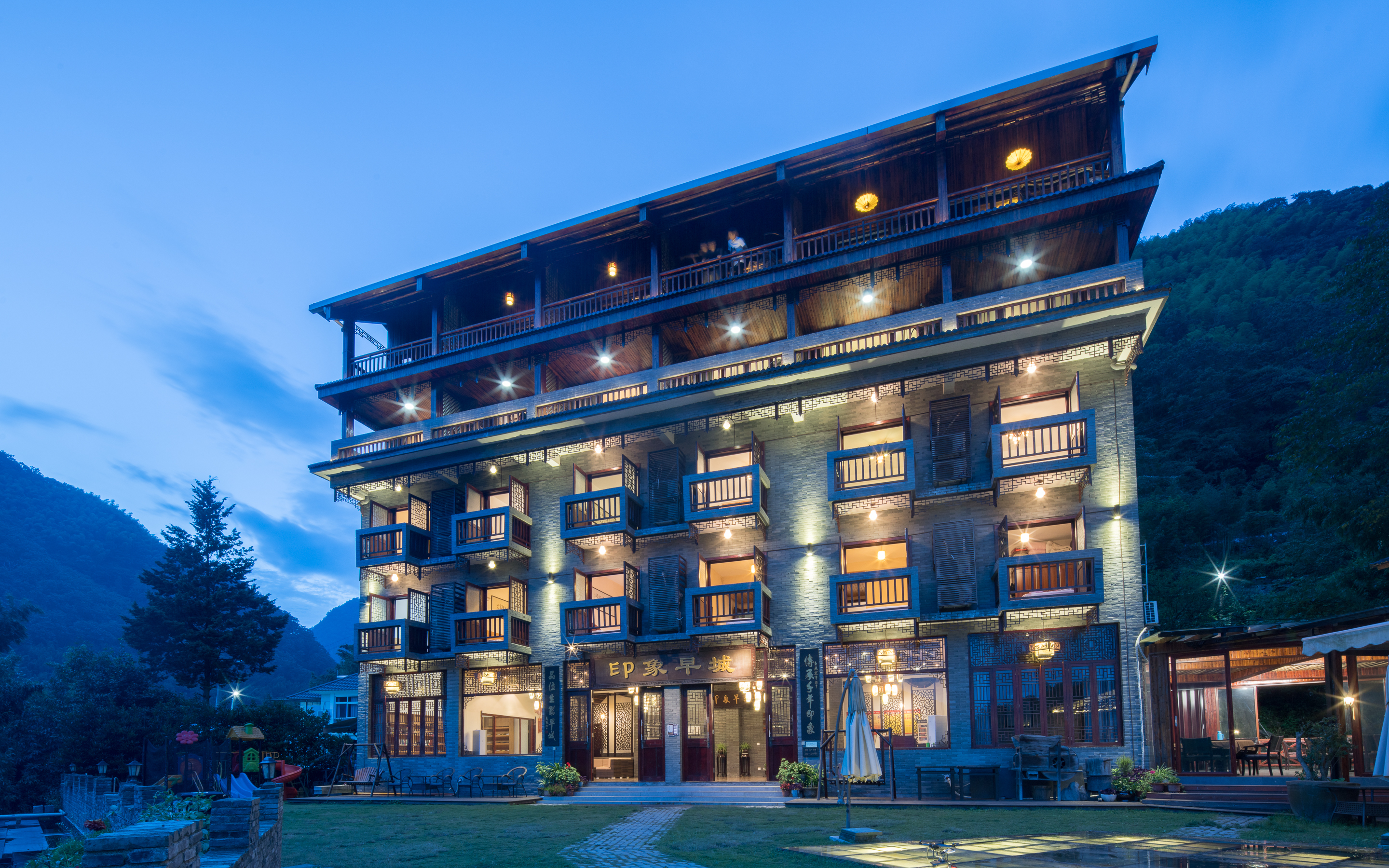 hotel overview picture