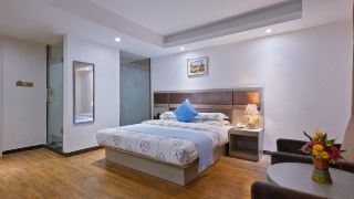 s-and-p-holiday-inn-guangzhou-baiyun-airport