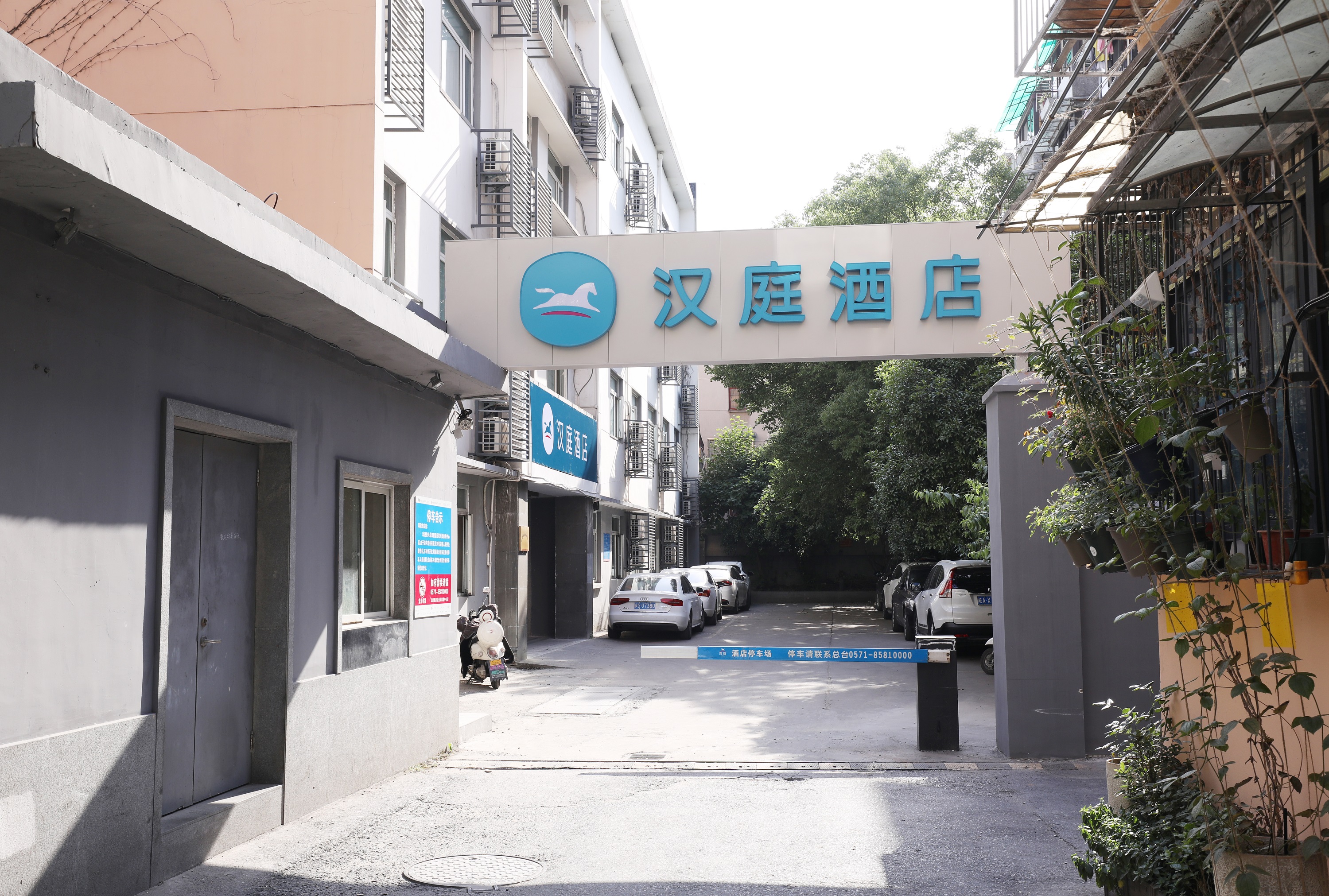 hotel overview picture