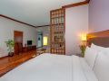 flora-creek-deluxe-hotel-apartments