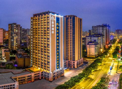 清遠順盈廣百亞朵酒店
