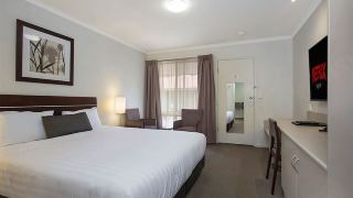 elm-tree-motel