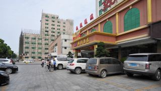 365-holiday-hotel