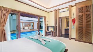 tropicana-pool-villa