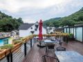 qushe-light-luxury-hotel