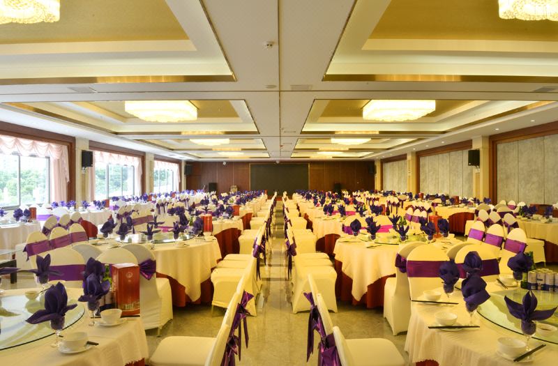 陆良圣邦大酒店(sheng bang hotel)