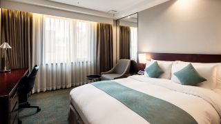 sunshine-hotel