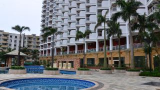 colorful-red-star-hotel