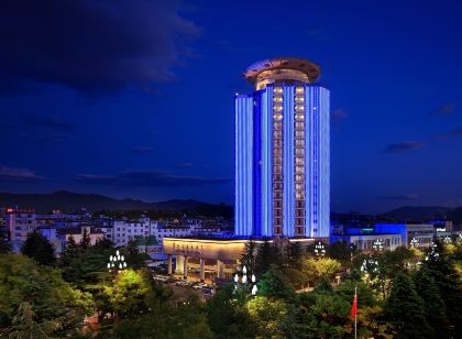 Guanfang Hotel (Lijiang Old Town )