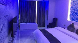 moon-theme-hotel