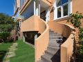manjue-courtyard-hostel