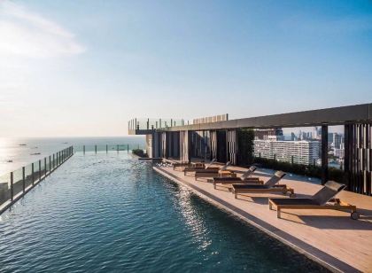 The Base Central Pattaya by Minsu