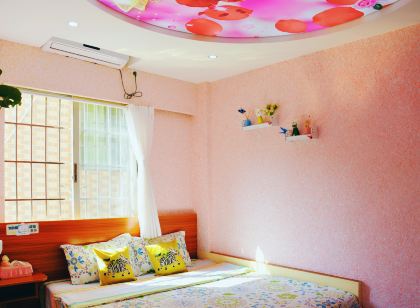 Guangzhou Xinya Bieyuan Theme Apartment