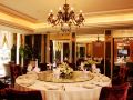 wealthy-all-suite-hotel