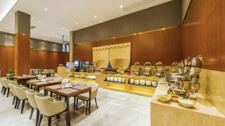 olive-social-high-speed-rail-wanda-store