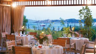 vouliagmeni-suites