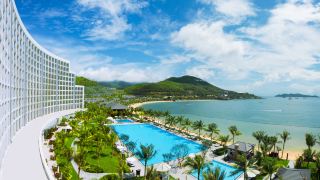 vinpearl-resort-and-spa-nha-trang-bay