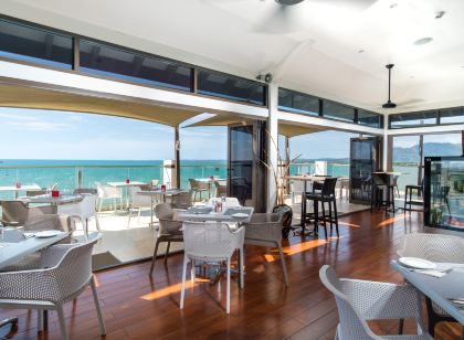 Ramada Suites by Wyndham Wailoaloa Beach Fiji