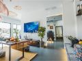 mr6-sea-view-inn