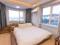 white-rock-hotel