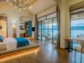 pure-soul-lake-view-holiday-inn