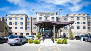 best-western-premier-freeport-inn-calgary-airport