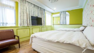 ncastle-hotel