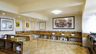 kaibin-crown-hotel-guiyang-huaguoyuan-shopping-center-store