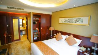 grand-soluxe-international-hotel