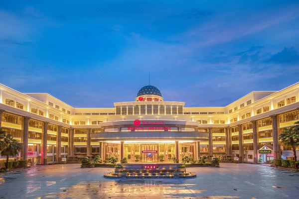 深圳宝安中天美景华美达酒店