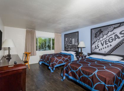 Super 8 by Wyndham Las Vegas North Strip/Fremont St. Area