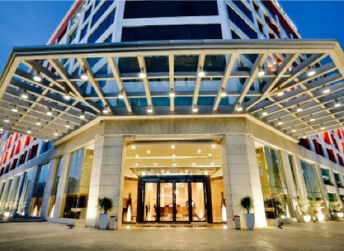 Royale Signature Hotel